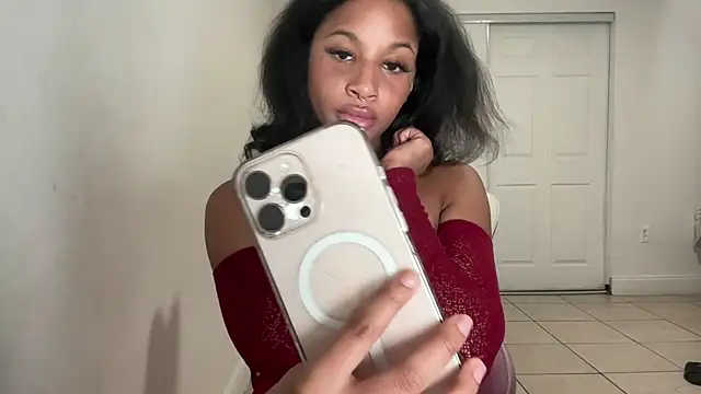 Snapshot of shandiloveslemonss chatting on September 22, 2025, 12:56 am shandiloveslemonss online show from September 22, 2025, 12:56 am