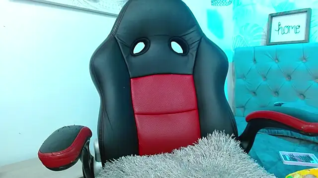 violletha online show from October 7, 2025, 12:35 pm