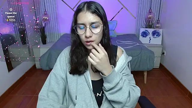 Lita Rogers online show from April 9, 2026, 2:22 pm