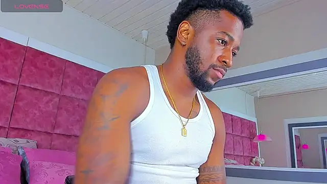 Drake Nassir4 online show from February 7, 2025, 2:37 pm