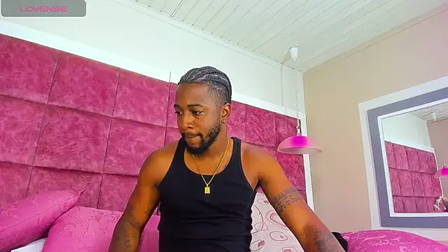 Drake Nassir4 online show from February 17, 2025, 2:04 pm