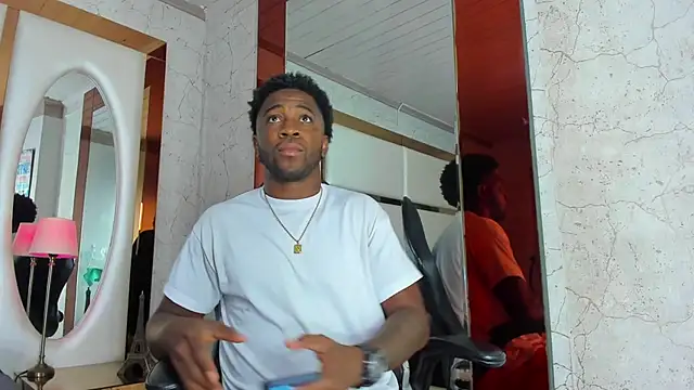 Drake Nassir4 online show from March 5, 2025, 2:12 pm