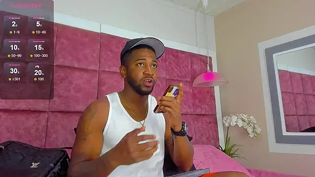 Drake Nassir4 online show from March 18, 2025, 8:59 pm