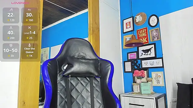 Drake Nassir4 online show from October 14, 2025, 9:04 pm