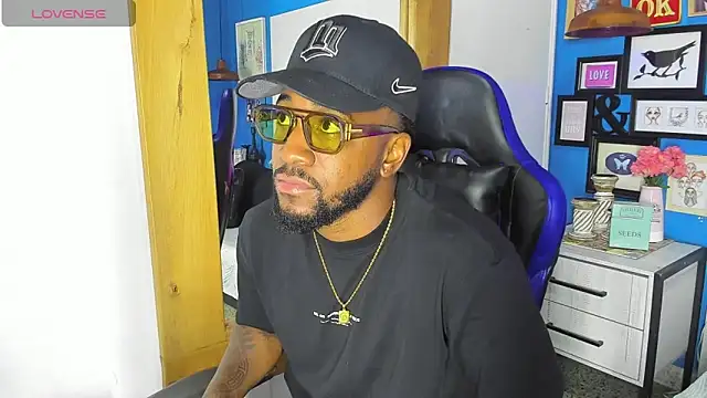 Drake Nassir4 online show from October 25, 2025, 4:20 am