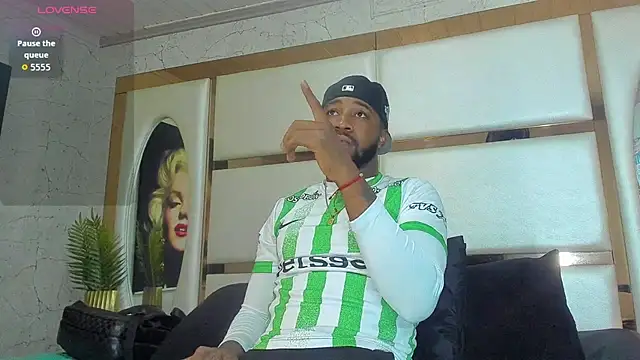 Drake Nassir4 online show from January 13, 2026, 8:58 pm