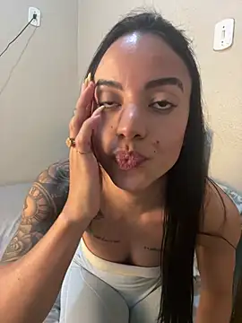 Snapshot of Elamesmamorena chatting on July 14, 2026, 11:10 pm Elamesmamorena online show from July 14, 2026, 11:10 pm