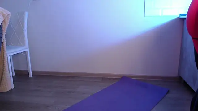 Eva Hailey  online show from September 24, 2025, 5:22 am