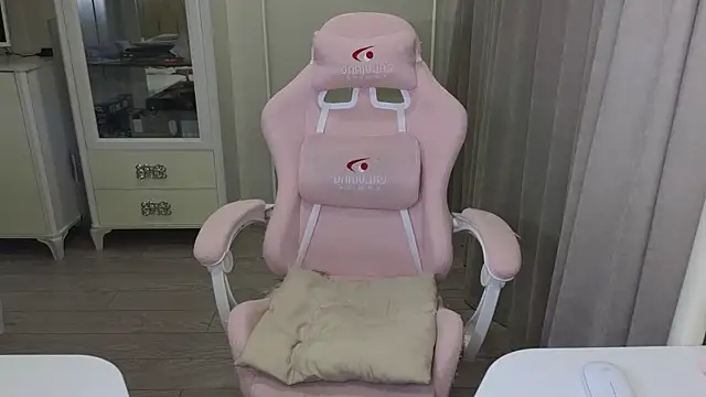 littlevildevil online show from January 10, 2025, 3:06 pm