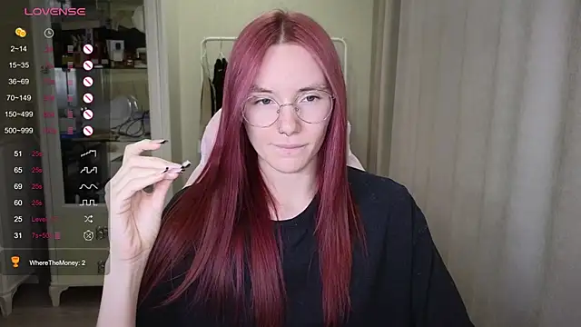 littlevildevil online show from September 27, 2025, 11:04 am