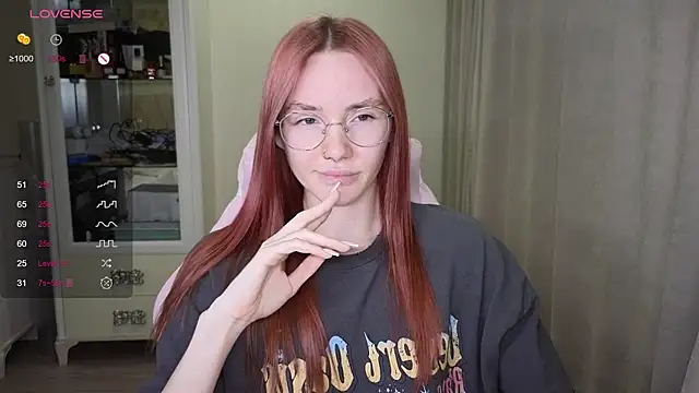 littlevildevil online show from October 17, 2025, 10:40 am