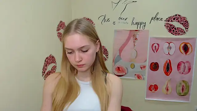 MademoiselleCl online show from January 25, 2025, 4:03 pm