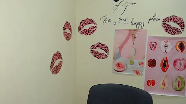 MademoiselleCl online show from February 2, 2025, 5:15 pm