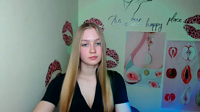 MademoiselleCl online show from March 15, 2025, 4:54 pm