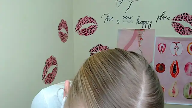 MademoiselleCl online show from March 19, 2025, 7:29 am