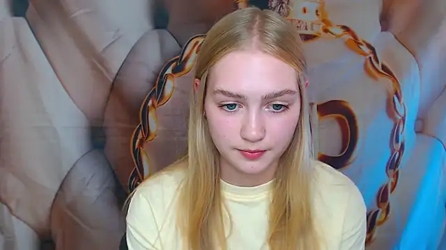 MademoiselleCl online show from September 11, 2025, 12:27 pm