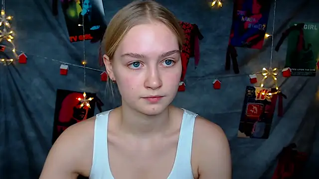 MademoiselleCl online show from December 19, 2025, 1:07 pm