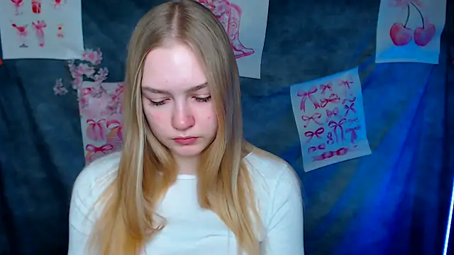 MademoiselleCl online show from March 5, 2026, 6:31 am