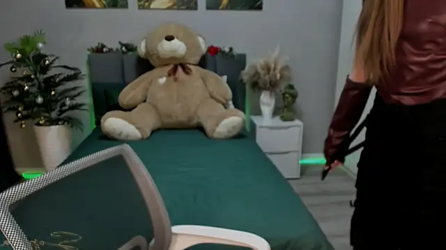 AlexaHarmon online show from January 30, 2025, 4:45 pm