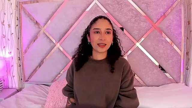  lanna jhonson  online show from January 13, 2025, 1:02 am