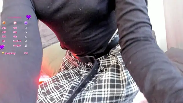 GillianDowdey online show from February 12, 2025, 7:34 am