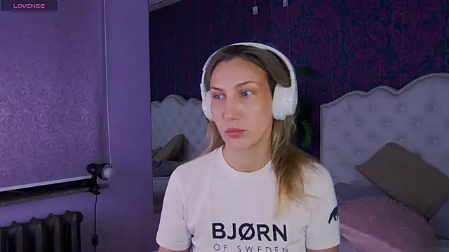 Snapshot of ElizaMayers chatting on February 1, 2026, 1:09 pm ElizaMayers online show from February 1, 2026, 1:09 pm