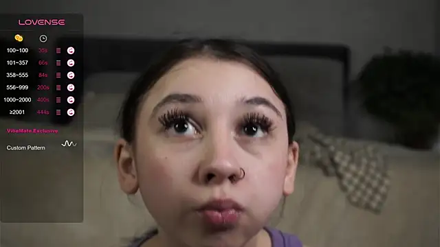 AislyEmbury online show from February 6, 2025, 10:32 pm