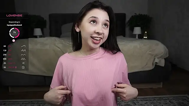 AislyEmbury online show from March 7, 2025, 8:44 pm