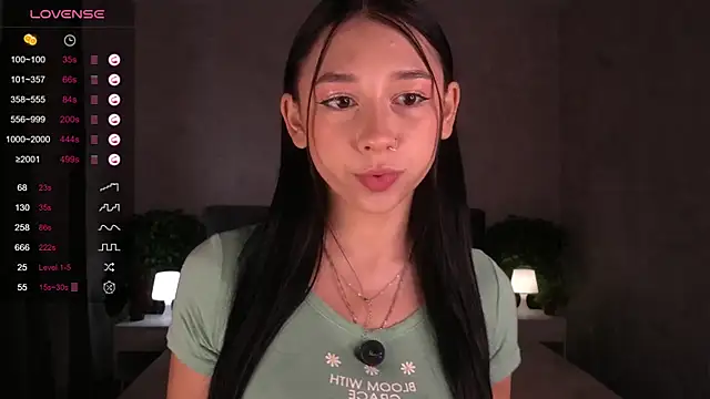 AislyEmbury online show from October 1, 2025, 5:46 am