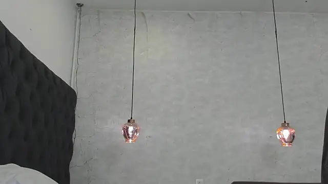 Ian Castillo  online show from February 12, 2025, 11:18 am