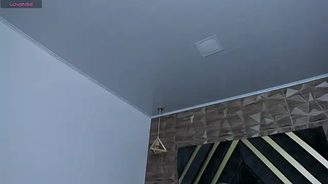 Ian Castillo  online show from March 10, 2026, 11:15 am