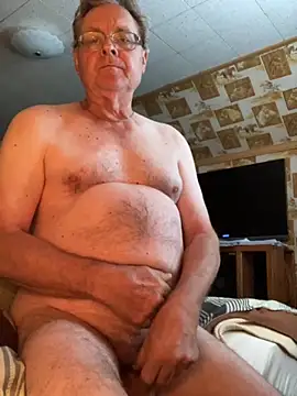 Tonybaloney1972 online show from October 6, 2025, 2:14 pm