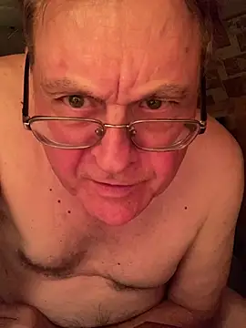 Snapshot of Tonybaloney1972 chatting on July 9, 2026, 4:27 am Tonybaloney1972 online show from July 9, 2026, 4:27 am