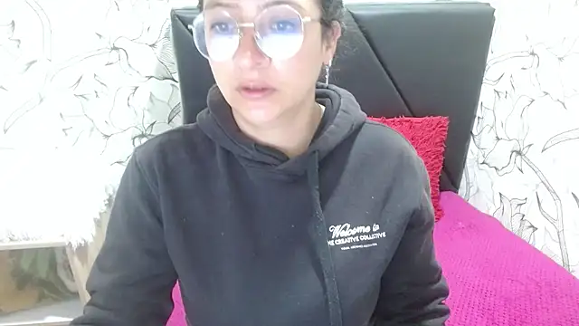 sarax ximena online show from January 25, 2025, 1:41 pm