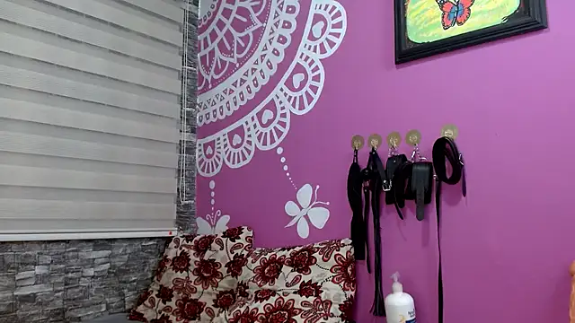 AntonellaAndNoah online show from February 6, 2026, 5:23 am