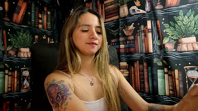 julietta   jackson online show from February 10, 2025, 11:55 pm