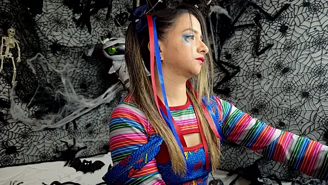 julietta   jackson online show from October 31, 2025, 6:42 pm