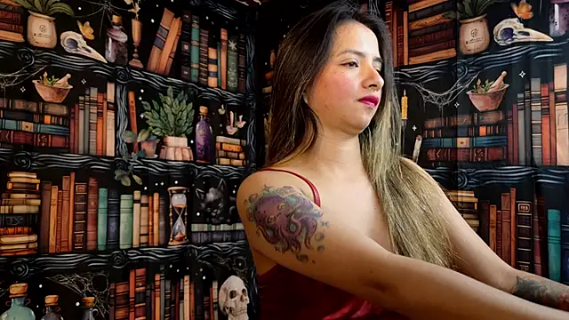 julietta   jackson online show from November 26, 2025, 8:10 pm