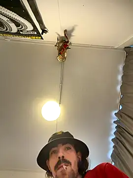 wolfwhite95 online show from November 22, 2025, 1:21 pm