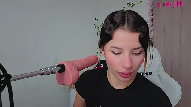 Mia adams66 online show from September 14, 2025, 2:49 pm