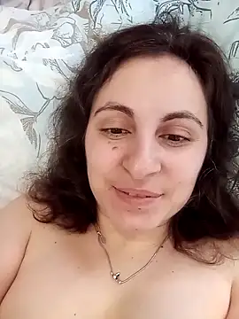 ShelaDiass online show from April 8, 2026, 4:34 am