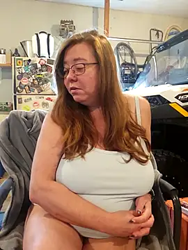 MsShelby40 online show from October 30, 2025, 4:41 pm