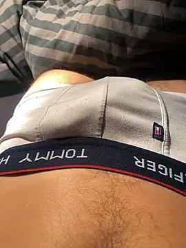 enzomlt online show from January 8, 2025, 9:55 pm