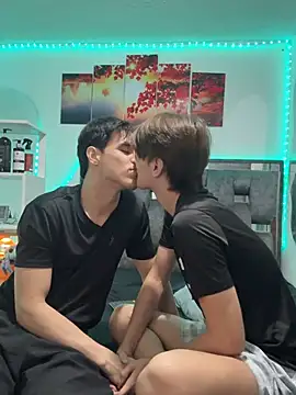 Alex and Fabian online show from April 18, 2026, 2:37 am