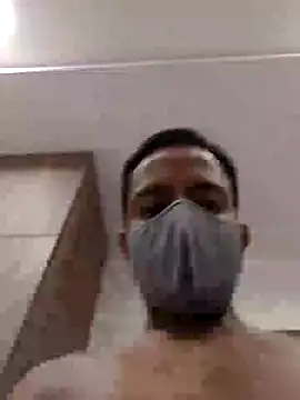 lovablesam online show from December 18, 2024, 7:08 pm