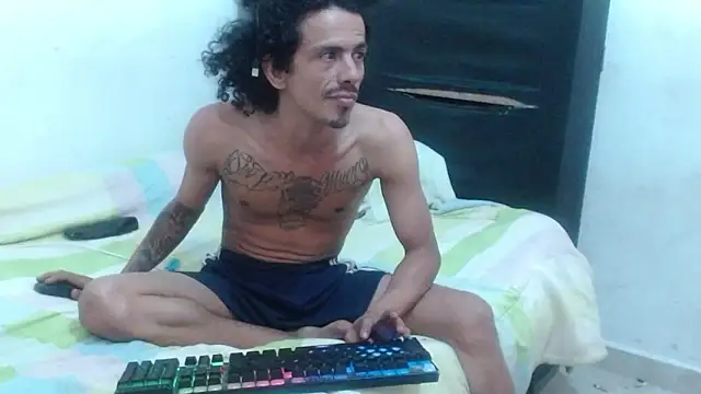 Snapshot of damian_bottom_bigcock chatting on December 4, 2024, 7:12 pm damian bottom bigcock online show from December 4, 2024, 7:12 pm