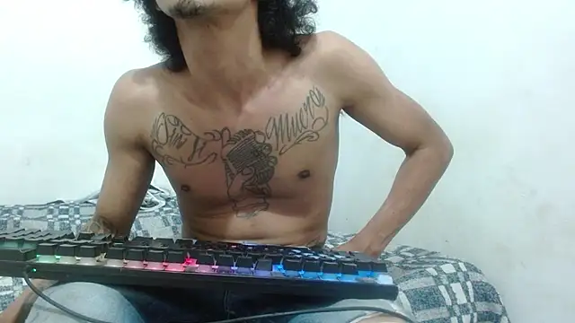 Snapshot of damian_bottom_bigcock chatting on December 12, 2024, 12:05 am damian bottom bigcock online show from December 12, 2024, 12:05 am