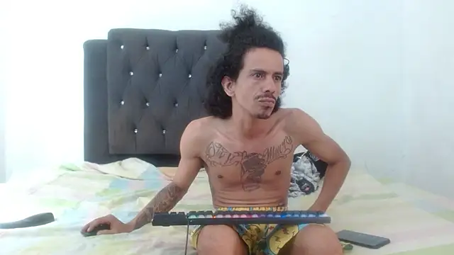 Snapshot of damian_bottom_bigcock chatting on February 11, 2025, 3:18 pm damian bottom bigcock online show from February 11, 2025, 3:18 pm