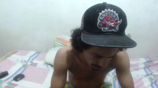 Snapshot of damian_bottom_bigcock chatting on March 21, 2025, 1:45 am damian bottom bigcock online show from March 21, 2025, 1:45 am