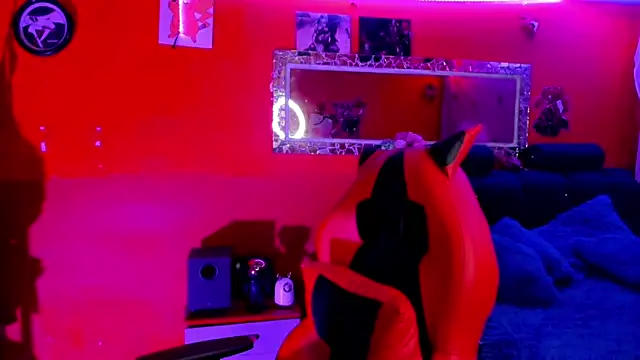 AnggelONfiree online show from January 17, 2025, 5:53 am